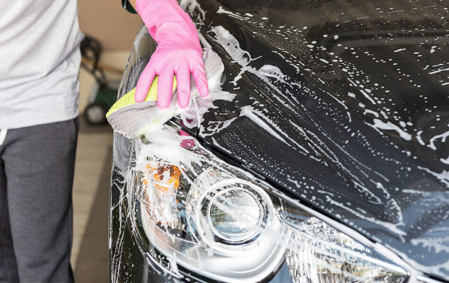 washing-car-during-winter